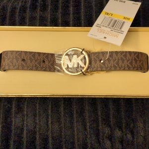 Michael Kors reversible belt